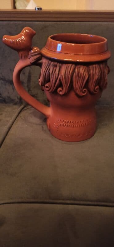 Əntiq radio: Məhsul: Singer mexaniki tikiş maşını (antik model) Xüsusiyyətlər: - — 5