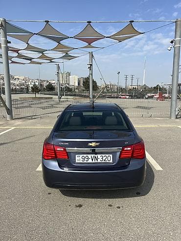 aveo chevrolet 2013: Chevrolet Cruze: 1.4 l | 2013 il 208000 km Sedan — 2