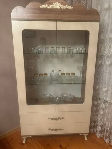 esyalari duzmek ucun yer: TV altlığı, Kredit yoxdur — 3