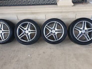 tayota prius 30 kuza: Mercedes-Benz sedan (W210 seriyası) Xüsusiyyətlər: - Kuzov: sedan — 2