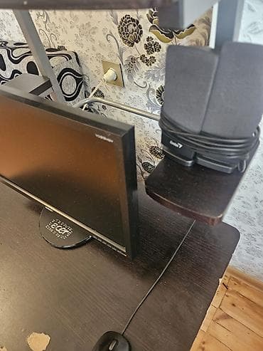 msi 17.3" gl75: Stolüstü kompüter komplekti Stolla birgə verilir Tərkibi: - Sistem — 4