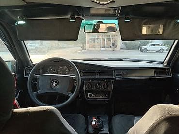 azsamand diski: Mercedes-Benz 190 (W201): 1.8 l | 1991 il Sedan — 5