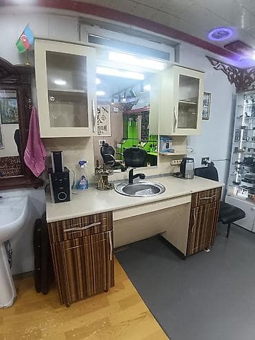 kafe mebeli: Düz masa, Siyirməli, Polkalı, Parlaq laminat — 2