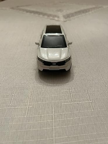 leqo oyuncaqlari: KIA Sorento miniatür model avtomobil - Miqyas: təxmini 1:32/1:36 — 3