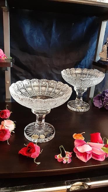 qab desdi: Tom konfet qab. 20 sm. Cutu 260 azn — 1