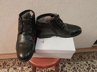 Туфли: Mужские ботинки,б/у. Размер 42. Есть еще кроссовки — 1