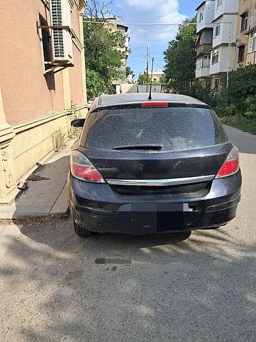 Opel astra icarəyə verilir depazit 200 azn gün 20 azn qalmamaq ?şərti — 2