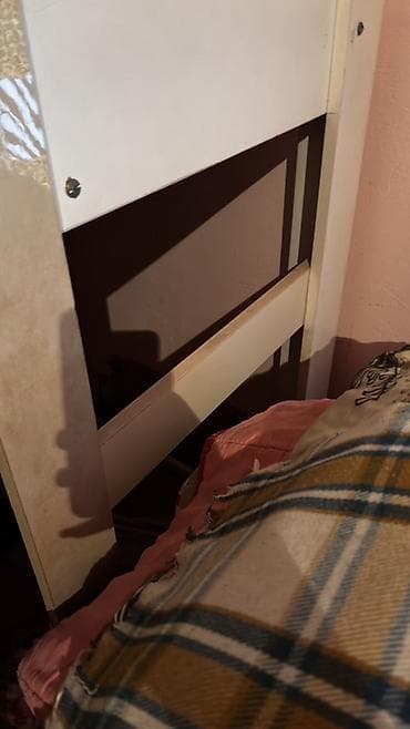 bed: Oğlan və qız üçün, İşlənmiş, Çarpayı, Matrassız, Siyirməsiz, Taxta — 4