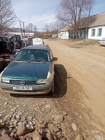 volkswagen polo v: Opel Astra: 1.6 л | 1998 г. 666666 км Универсал — 2