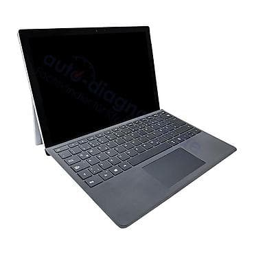 Microsoft Surface Pro 5 (2017) Ekranı ideal vəziyyətdədir cızığı