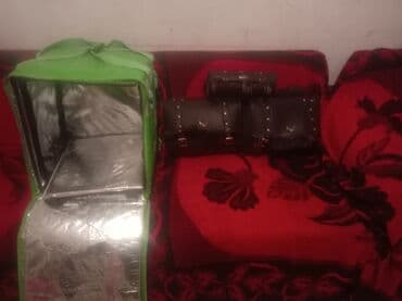 wolt cantaları: Məhsul təsviri: - Bolt Food tipli yaşıl termo çatdırılma çantası. İçi — 1