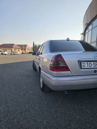 disklərin satışı: Mercedes-Benz C 200: 2 l | 1995 il Sedan — 3