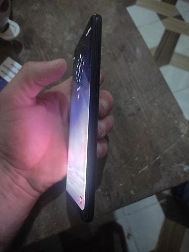 Samsung Galaxy Note 8, 64 ГБ, цвет - Черный, Две SIM карты — 4