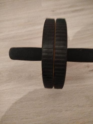 İki təkərli qarın əzələsi üçün ab wheel - İki ədəd paralel təkər