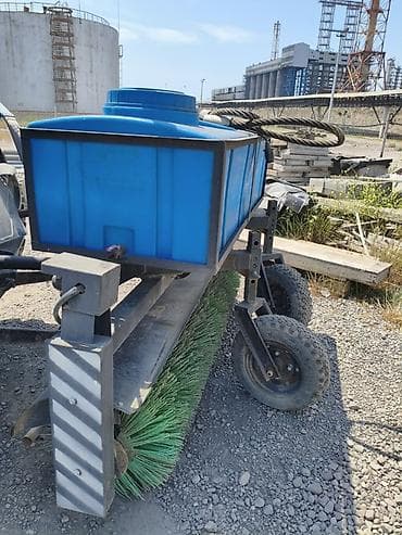 en keyfiyyetli motor yağları: Traktora qoşulan yol süpürmə və su çiləmə qoşqusu - Təyinat — 4