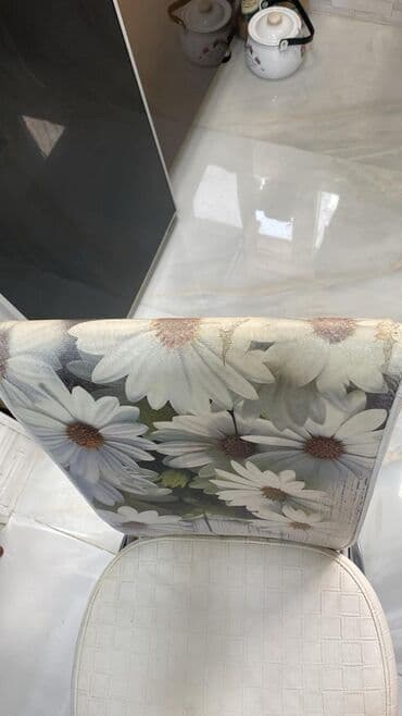 стул: Metbex ucun stol stul satilir 1 stol 4 eded stul yaxwi veziyyetdedir — 2