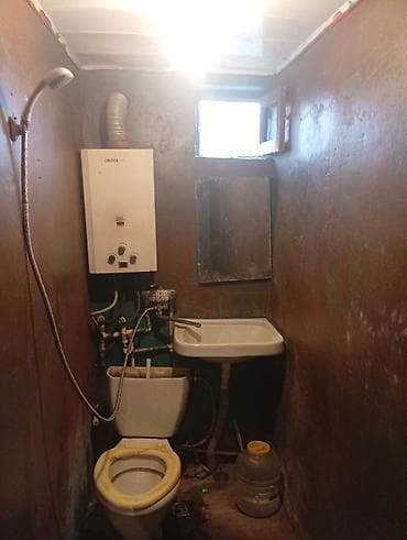 otaq icarə: 1 otaqlı həyət evi – daxili həyəti və ayrı girişli Xüsusiyyətlər: - — 5