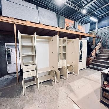 4 qapılı, Güzgülü, Bej, Digər material, Açılan, Düz dolab