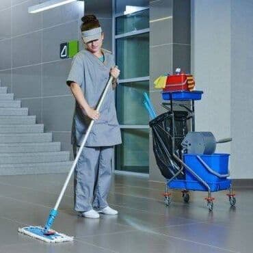 Otel, kafe, restoranlar: Xadimə tələb olunur, 1-2 illik təcrübə, Dəyişən növbəli, Ayda 2 dəfə ödəniş — 1