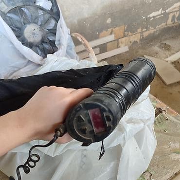 gece lampa: Köhnə tip əl fənəri – pistol tutacaqlı, naqilli model Məhsul — 2