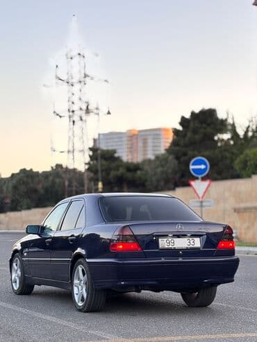 mersedes yan guzgulər: Mercedes-Benz C 180: 1.8 l | 1998 il Sedan — 4