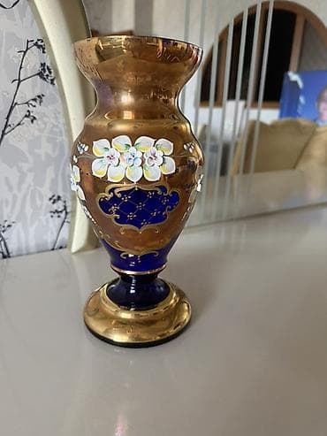 vaz şuşə: Bir vaza, Bogem şüşəsi — 1