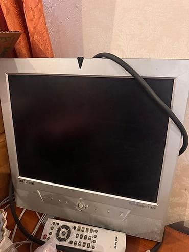 Samsung SyncMaster 151MP LCD monitor + pult - Model: Samsung