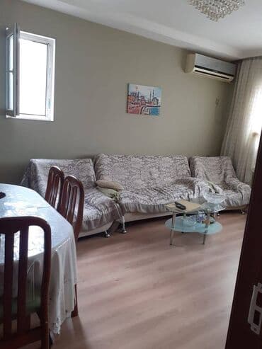 9 ci mikrorayon satilan evler: Bakı, 3 otaqlı, Köhnə tikili, 70 kv. m — 1