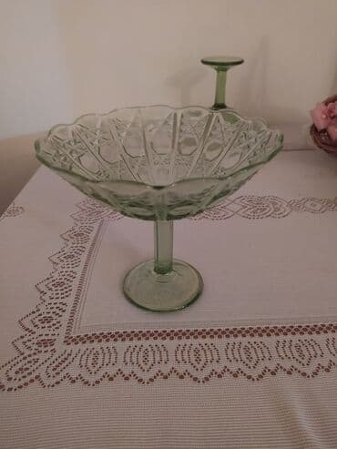 süd qabı: Şüşə məmulatlar dəsti - Yaşıl rəngli ayaqlı meyvə/şirniyyat qabı — 2