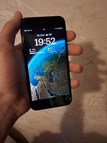 15 pro max dubay: IPhone 8, 64 GB, Jet Black — 2