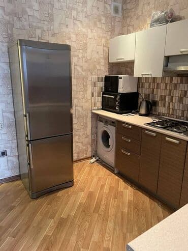 xırdalan günlük evlər: 3 otaqlı, Xətai r. r-nu — 5