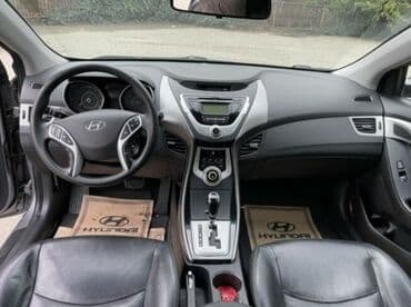 hunda h1: Hyundai Elantra: 1.8 l | 2011 il Sedan — 11