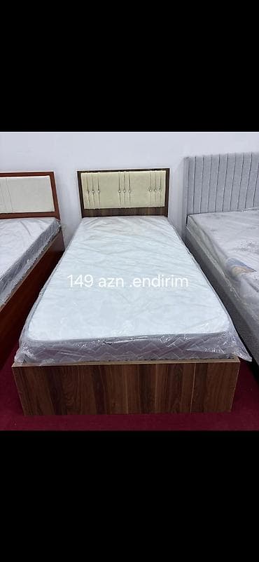 dosek satisi: - Tək nəfərlik taxta çarpayı və döşək dəsti - Klassik ağac fakturalı — 1