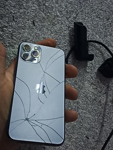 IPhone 11 Pro, 64 GB, Gümüşü, Qırıq