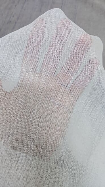 qar şəkilləri: Ağ, şəffaf tül parçadır. - Tərkib: yüngül, incə hörgülü, hava keçirən — 1