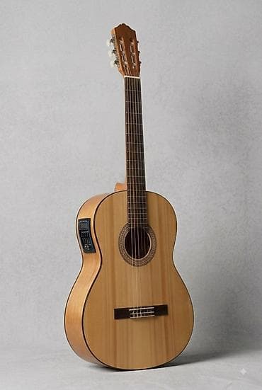 tornado gitara: Klassik gitara, Yamaha, İşlənmiş, Ünvandan götürmə — 1