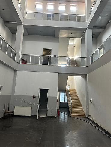 memar ecemi: Fatmayı qəsəbəsində, yol kənarında yerləşən 3 mərtəbəli 1000 m² — 1