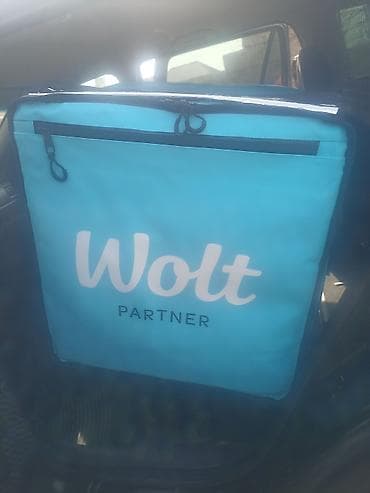Metal axtaran aparatlar: Wolt Partner izotermik çatdırılma çantası - Rəng: açıq mavi, “Wolt — 1