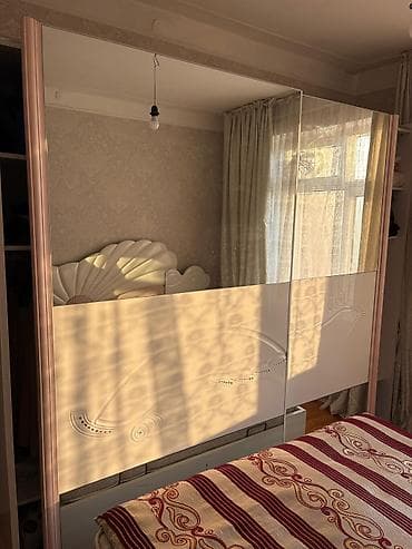 dola: Yataq desdi normal vezyetde taxt dolab termo 2 eded tumba matrasi var — 2