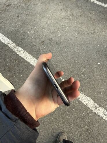 Daraq panellər: IPhone 11, Qara, Face ID — 5