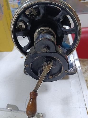 qedmi pullar: Məhsul: Mexaniki tikiş maşını (əl qolu ilə) Təsvir: - Klassik — 5