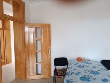 ələt qəsəbəsi: Satılır: geniş və işıqlı mənzil interyeri otag sayı 6tıdır,2 — 4