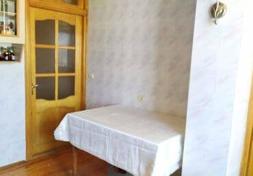 ist petrol tbilisi prospekti: Bakı, 3 otaqlı, Köhnə tikili, m. Həzi Aslanov, 85 kv. m — 4