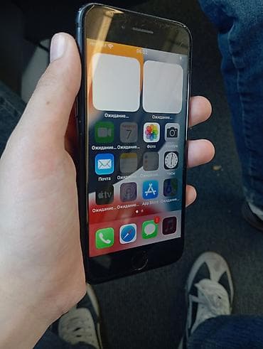 iphone 7 plas: IPhone 7, 128 GB, Jet Black — 1