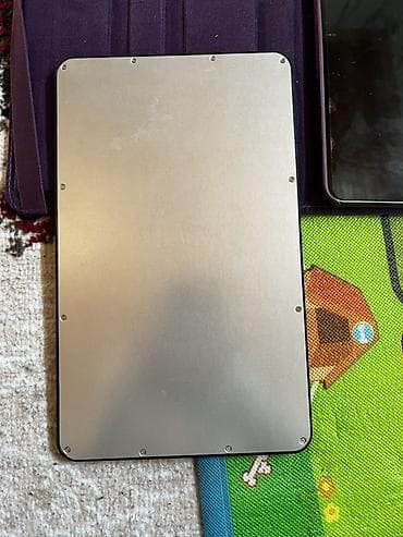 Honor pad 10 satilir 3 aydir alinib. Klaviaturasiçanorginal