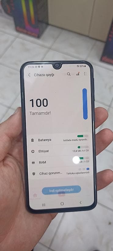 honor x8b 256: Samsung Galaxy A40, 64 GB, rəng - Qara, Barmaq izi — 1