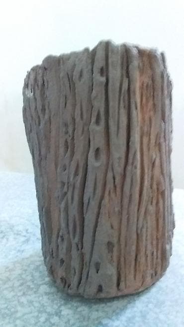 otaq bitkileri: Dibcək əl işi .(ağacdan deyil)diametri 10 smhündürlüyü 21sm — 3