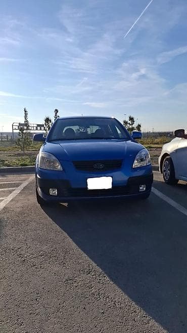Kia Rio: 1.4 l | 2008 il Hetçbek