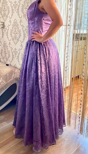 nişan paltarı: Dekolte toy və ya nişan paltarı, 2dəfə geyinilib — 2