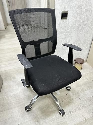 barber kreslosu: Salon/kosmetologiya üçün mebel dəsti Tərkib: - 1 ədəd hündürlüyü — 6